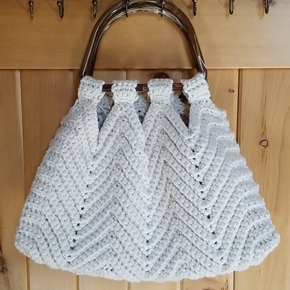 Vintage 1970s Boho Hand Crafted Crochet Knit Tortoise Handle Handbag - Picture 3 of 12